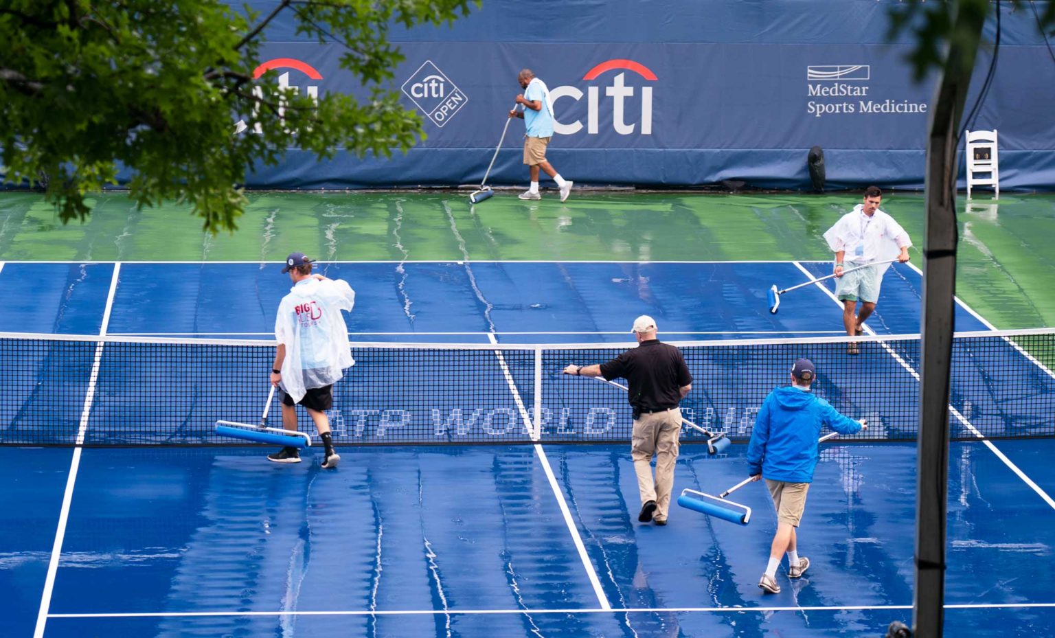 Playing Tennis in the Rain - The Ultimate Guide - Tennis Creative